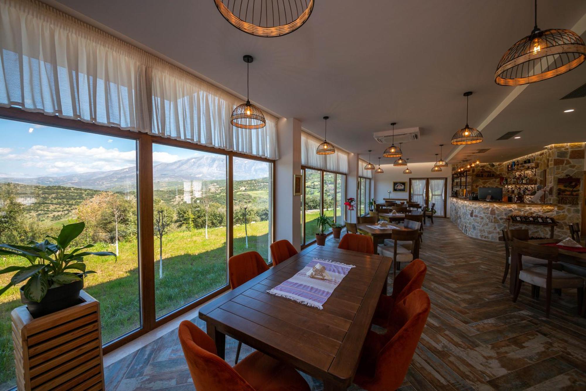 Hotel Gle-Alb Agrotourism Tepelene Exteriér fotografie