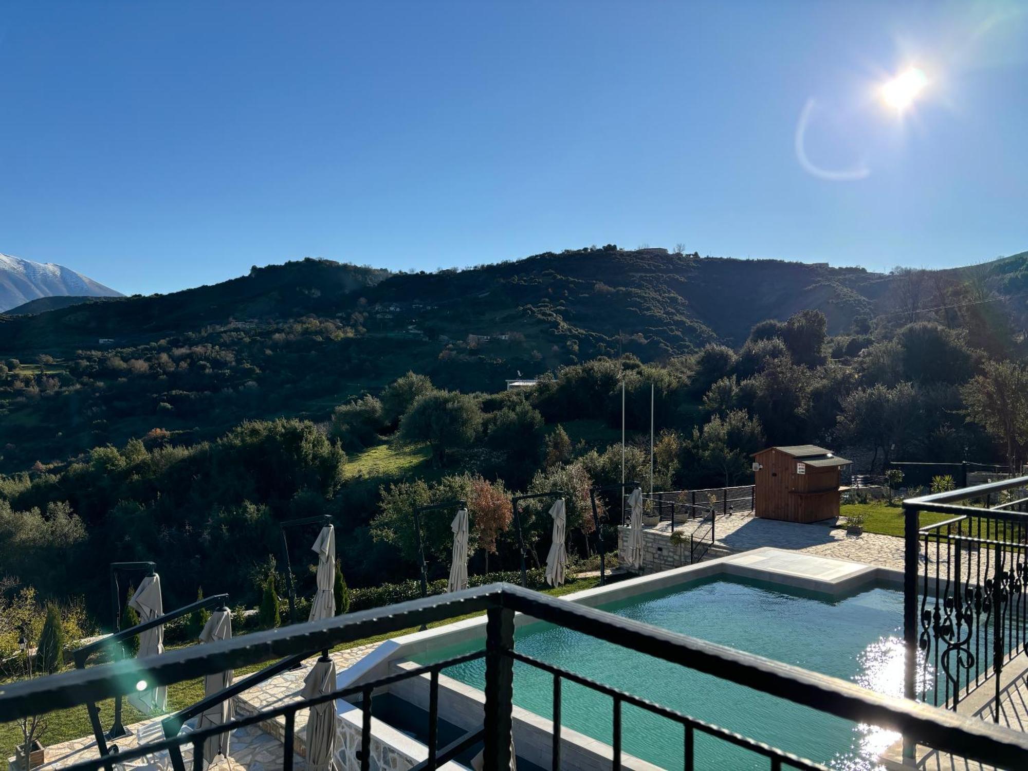 Hotel Gle-Alb Agrotourism Tepelene Exteriér fotografie