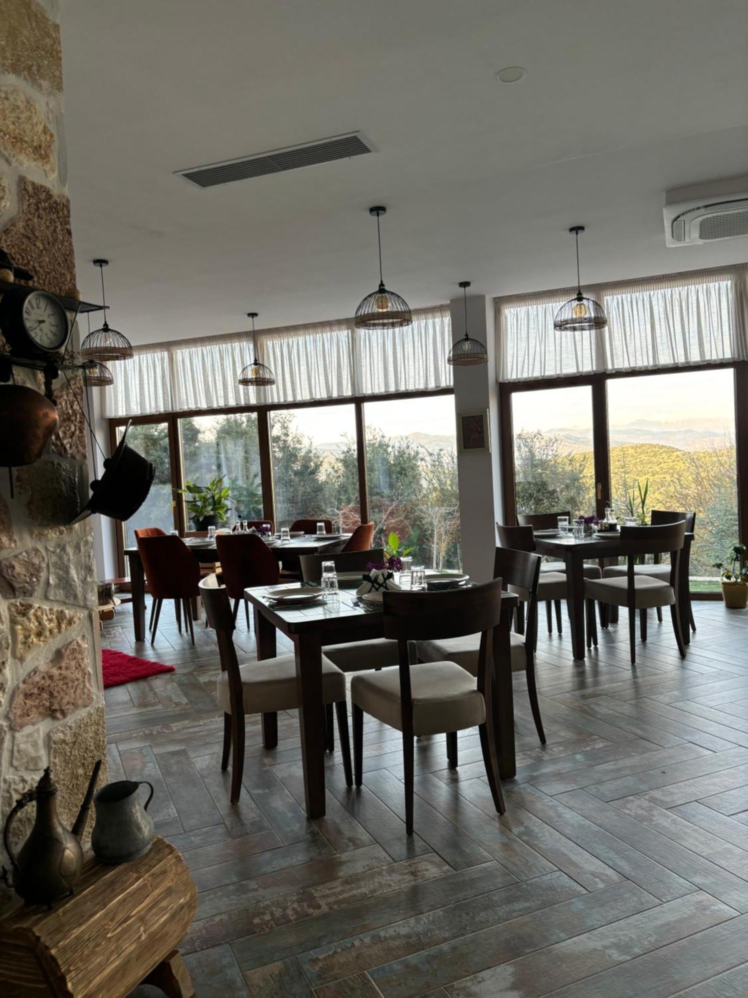 Hotel Gle-Alb Agrotourism Tepelene Exteriér fotografie